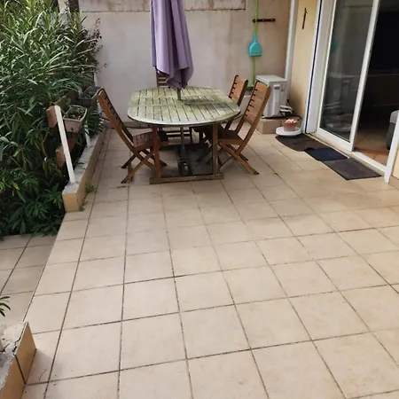 Jardin 6 Pers A Proximite 度假居